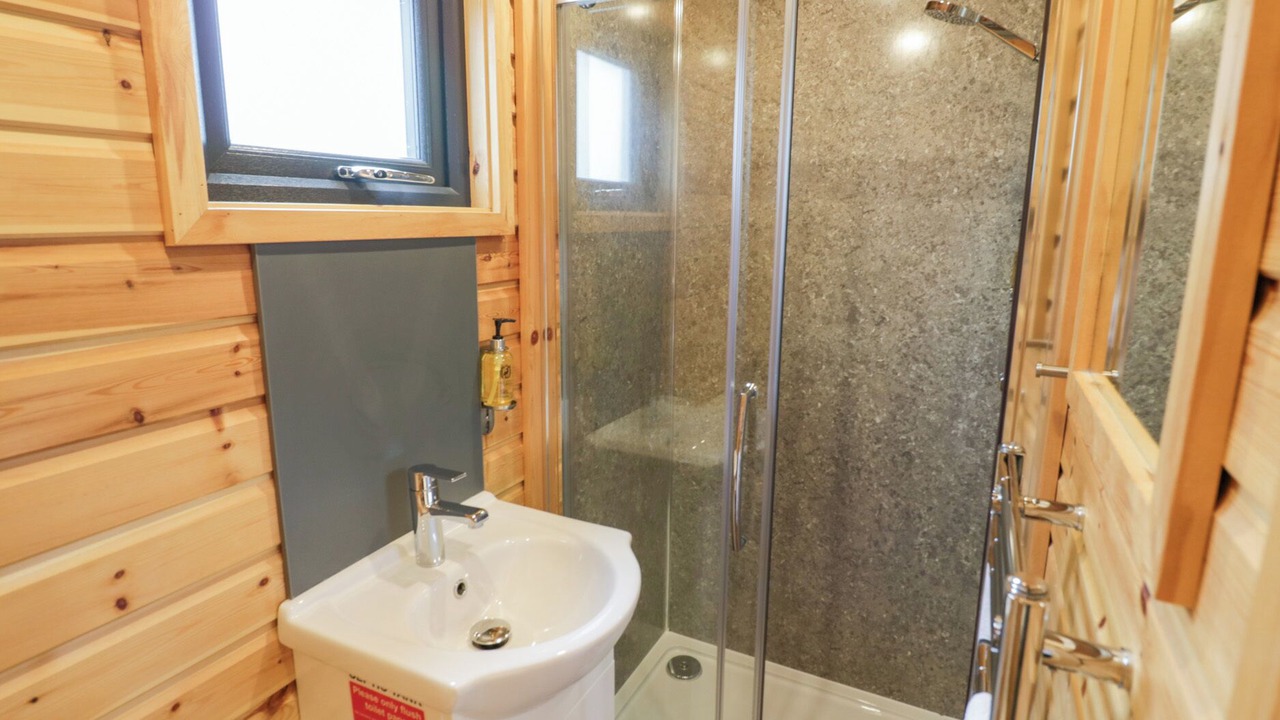Photo of Bathroom in Middleton Cheney