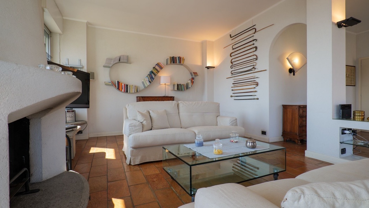 Photo of Livingroom in Intra