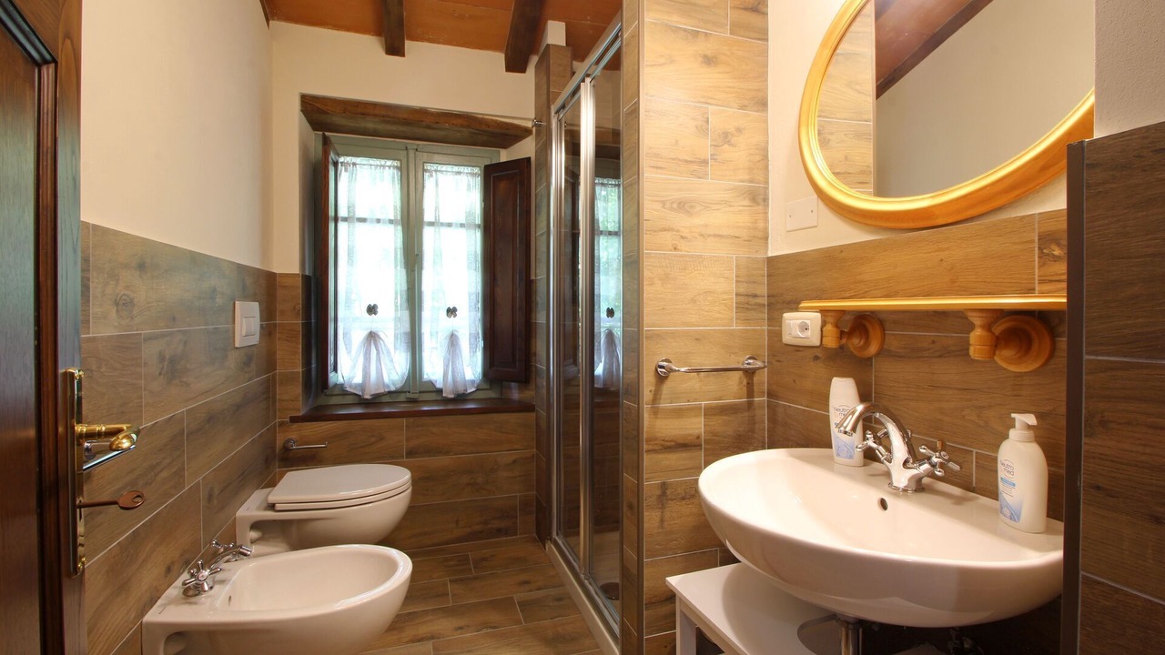 Photo of Bathroom in Villabuona