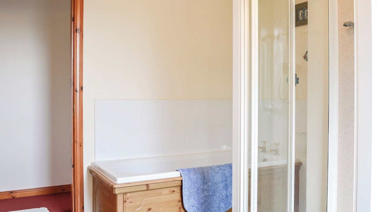 Photo of Bathroom in Murthly