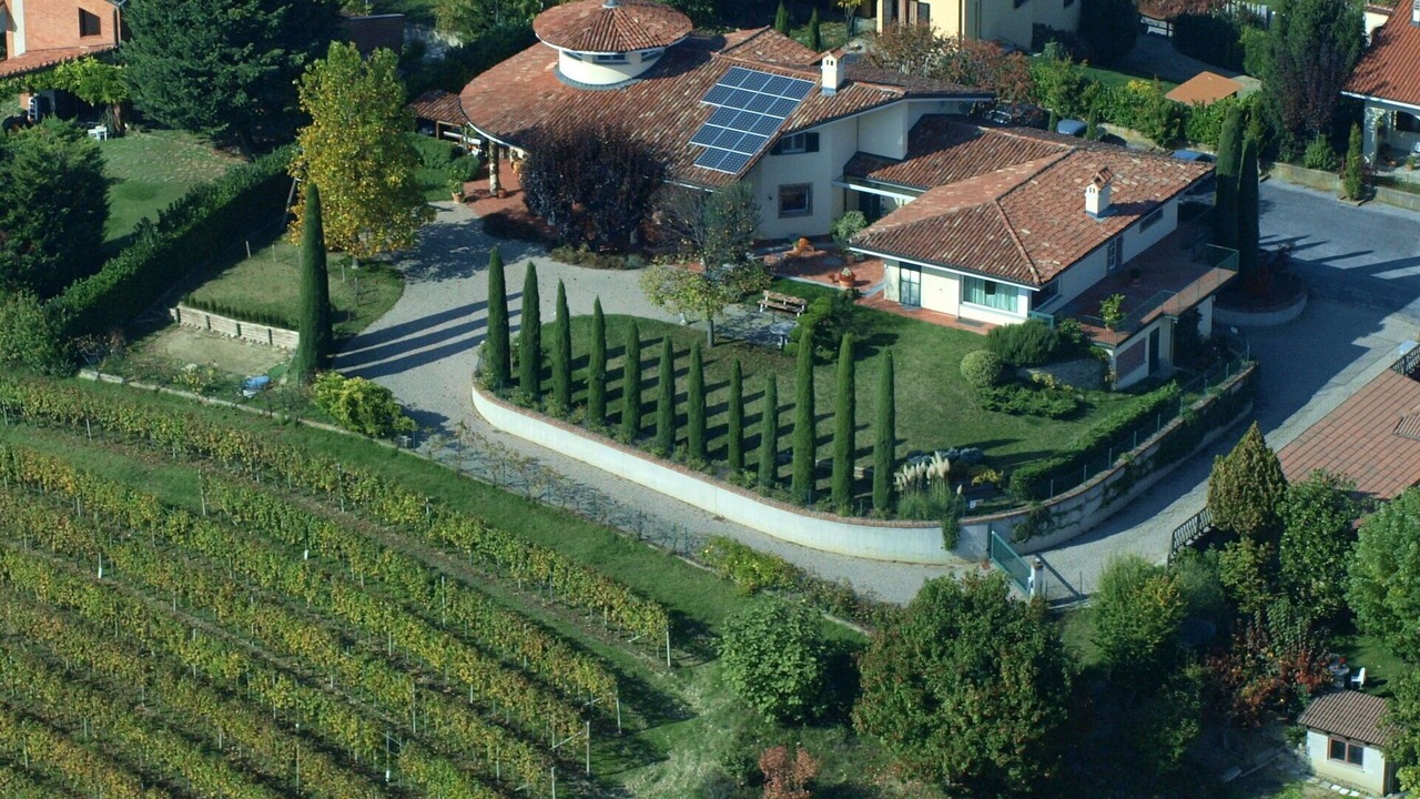 Photo of Others in Barolo