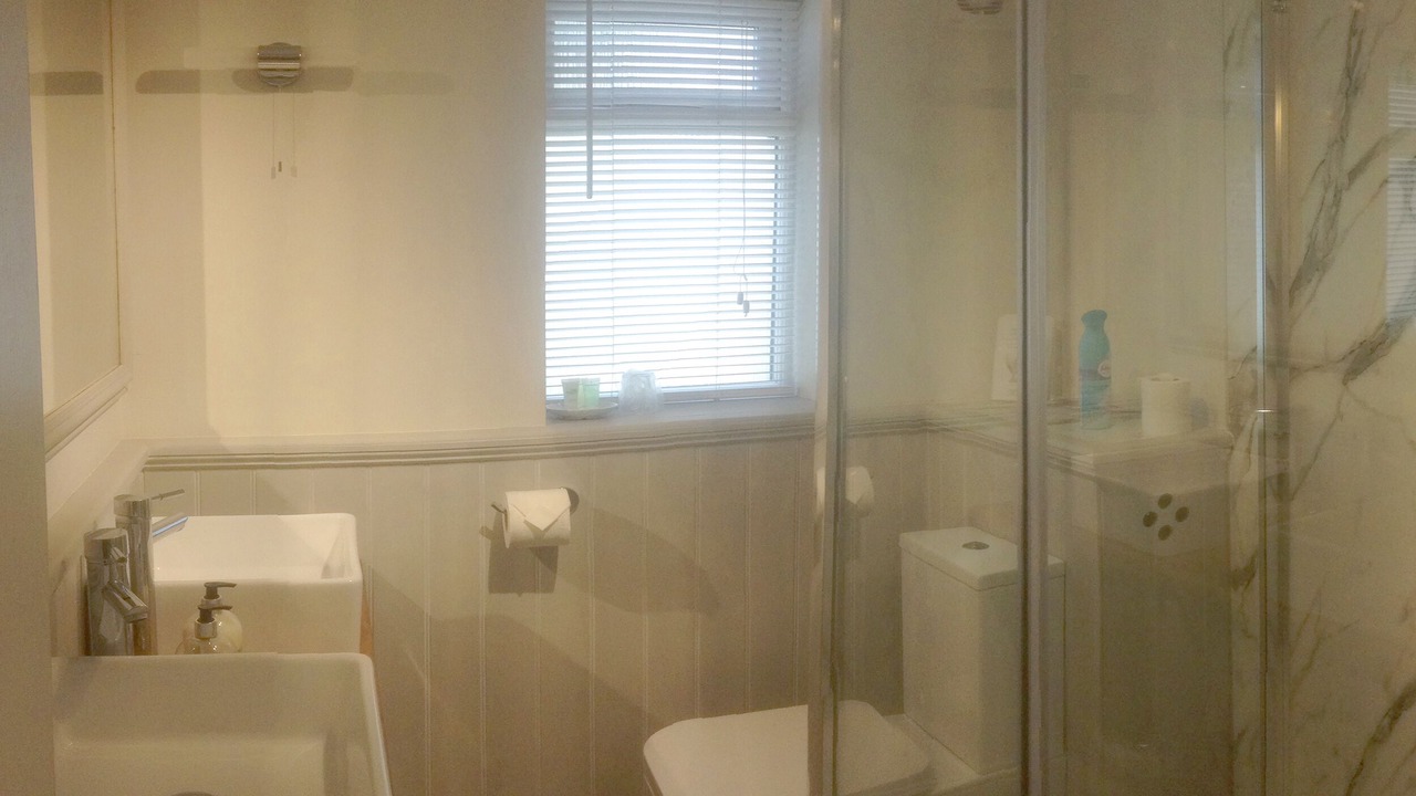Photo of Bathroom in Shaldon