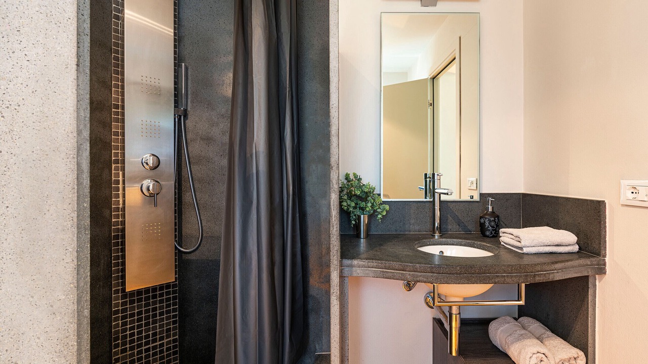 Photo of Bathroom in Noto