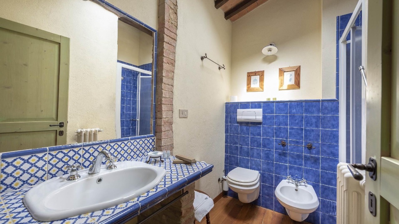 Photo of Bathroom in Simignano