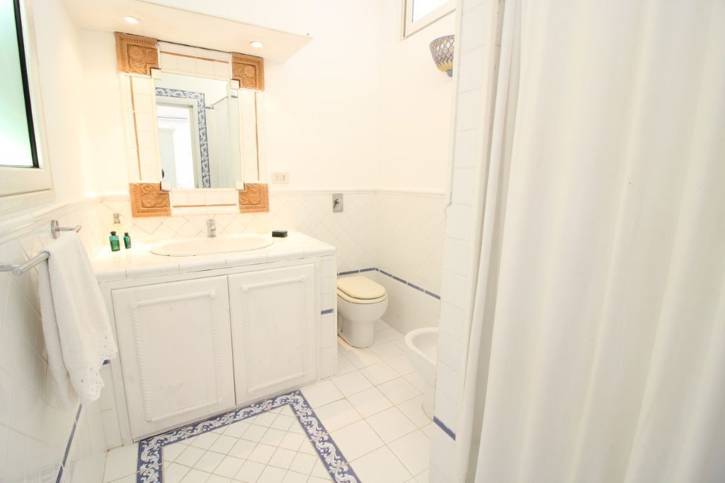 Photo of Bathroom in Addaura