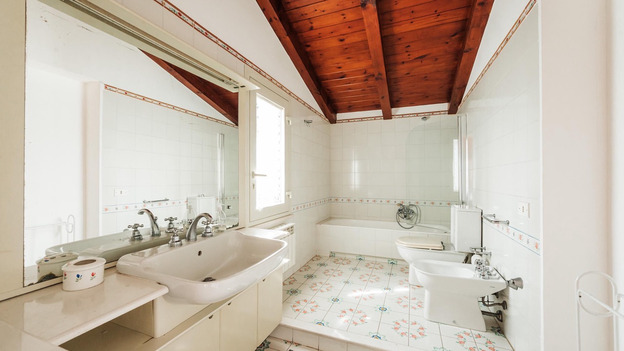 Photo of Bathroom in Augusta