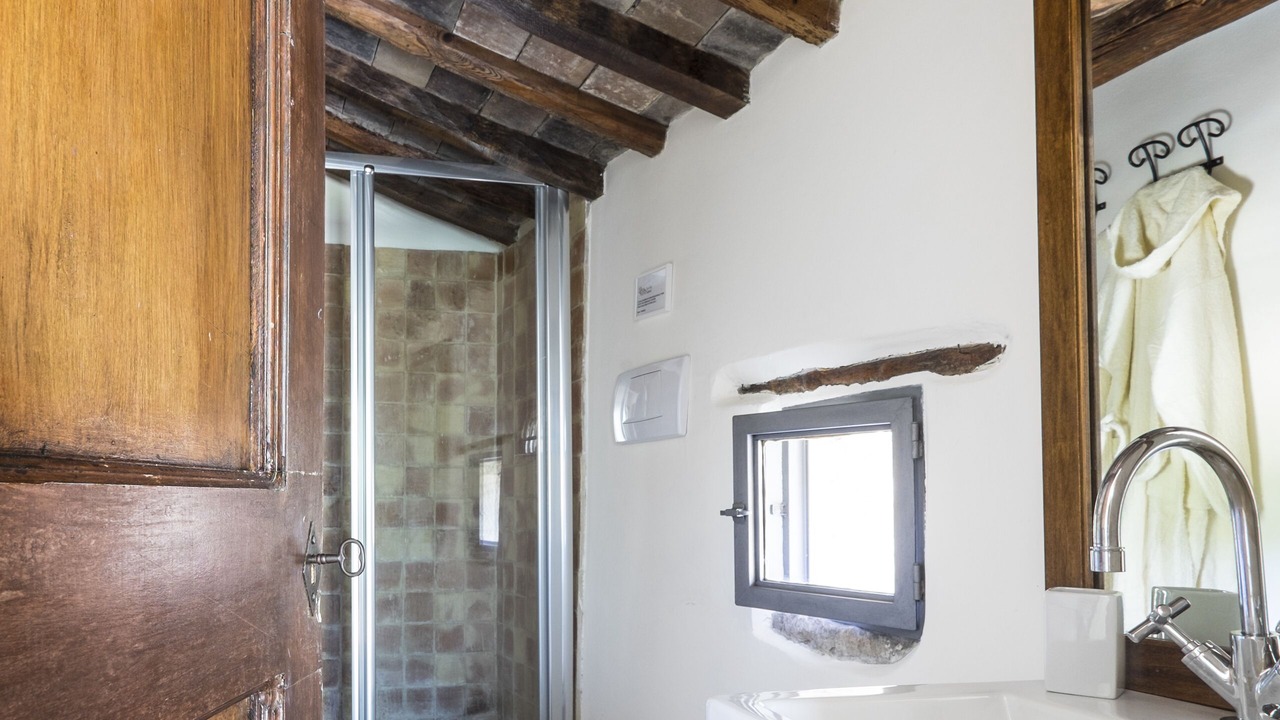Photo of Bathroom in Montelovesco