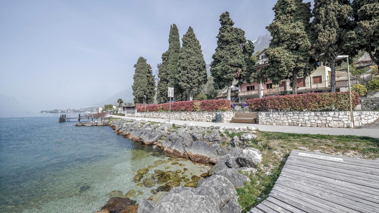 Photo of Others in Cassone