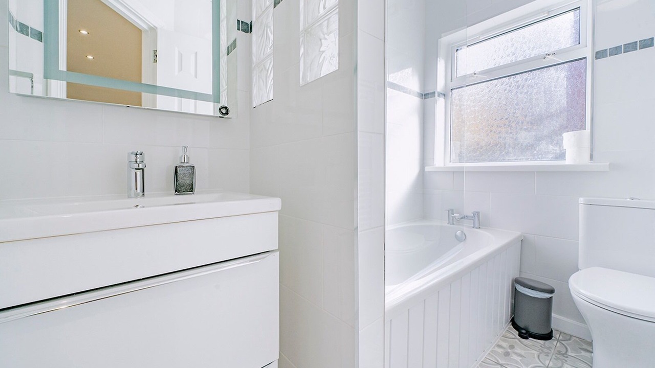 Photo of Bathroom in Belfast City Centre