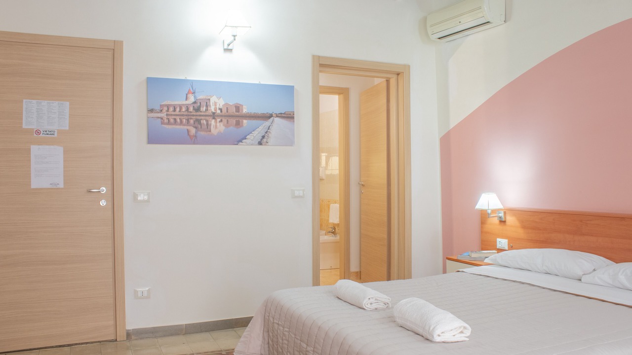 Photo of Bedroom in Trapani City Centre