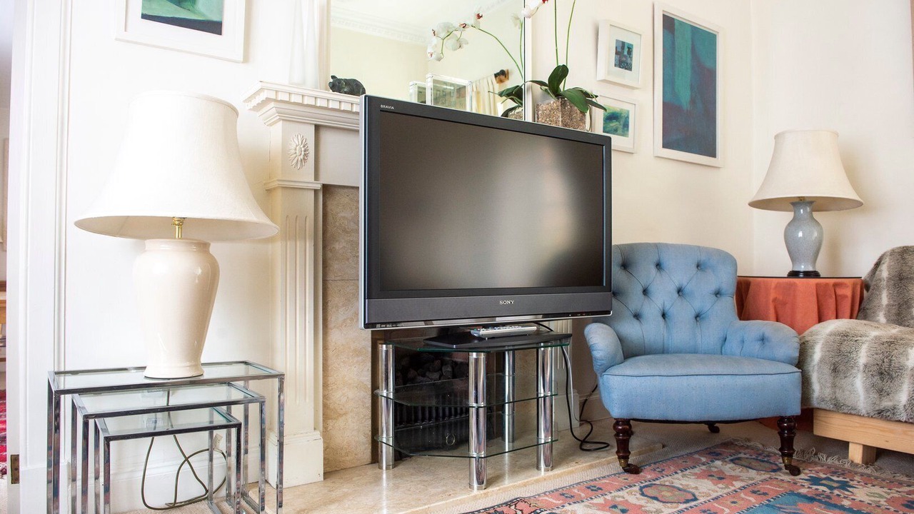Photo of Livingroom in Newington