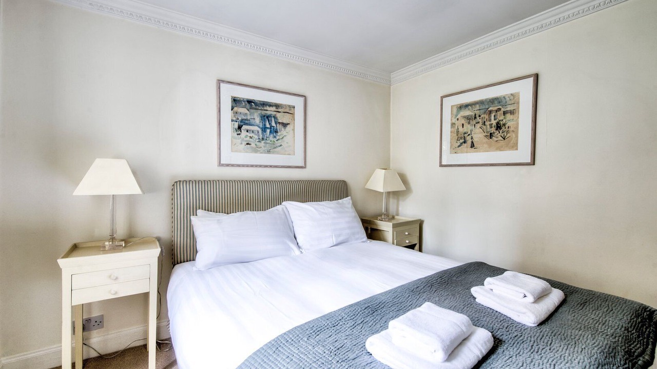 Photo of Bedroom in Newington