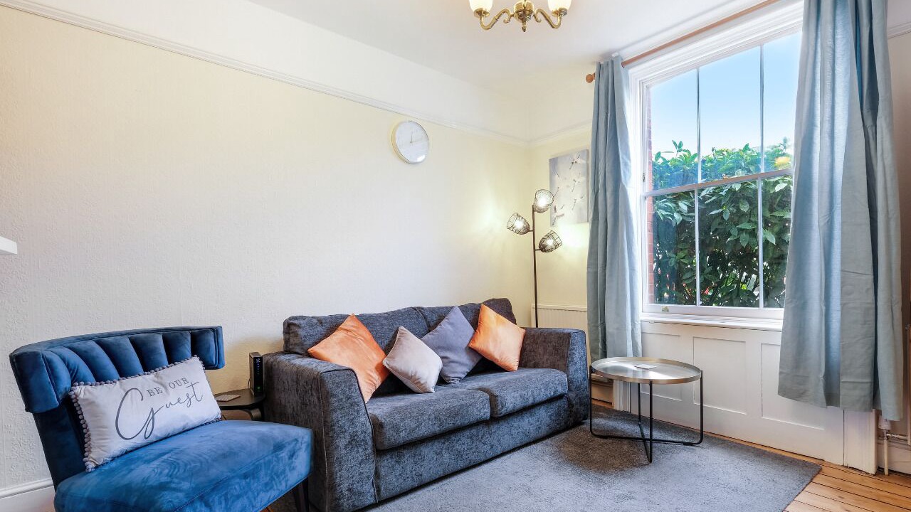 Photo of Livingroom in Reading