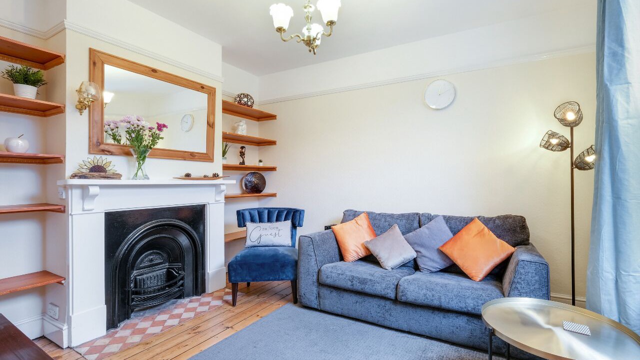 Photo of Livingroom in Reading