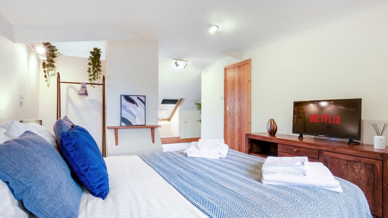 Photo of Bedroom in Reading