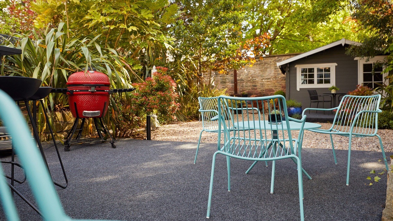 Photo of Outdoor in Newington