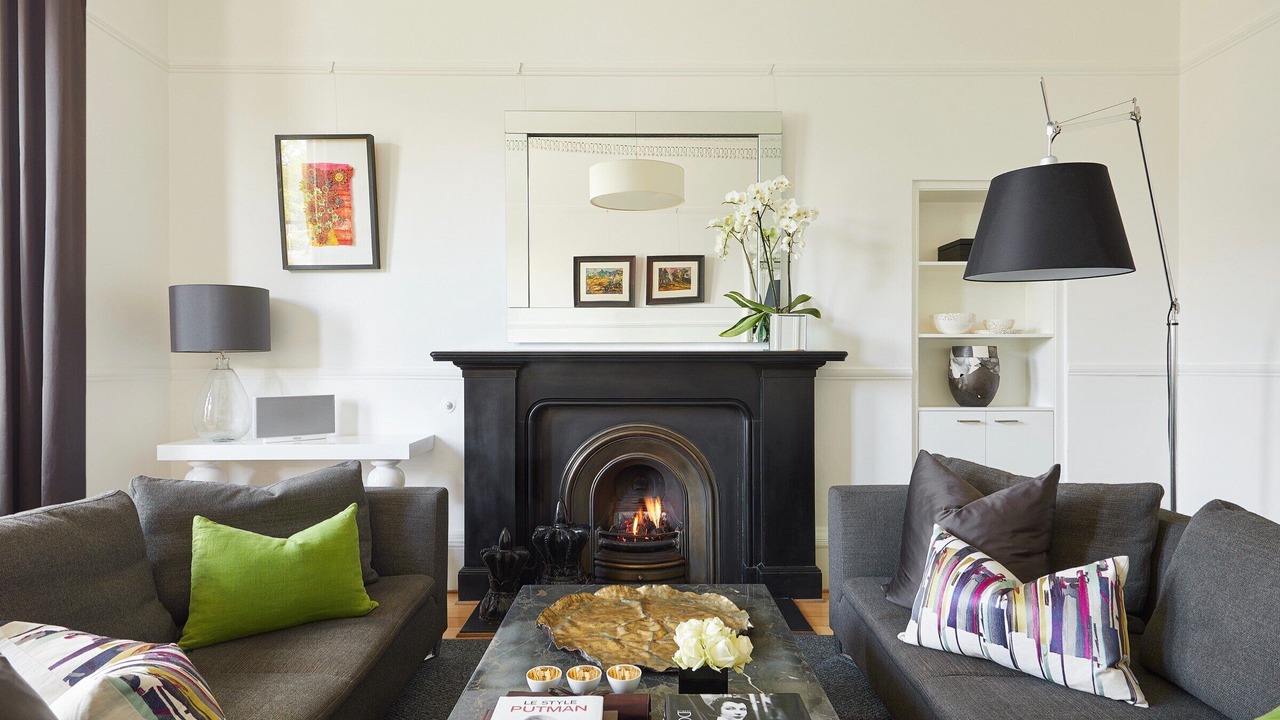 Photo of Livingroom in Newington