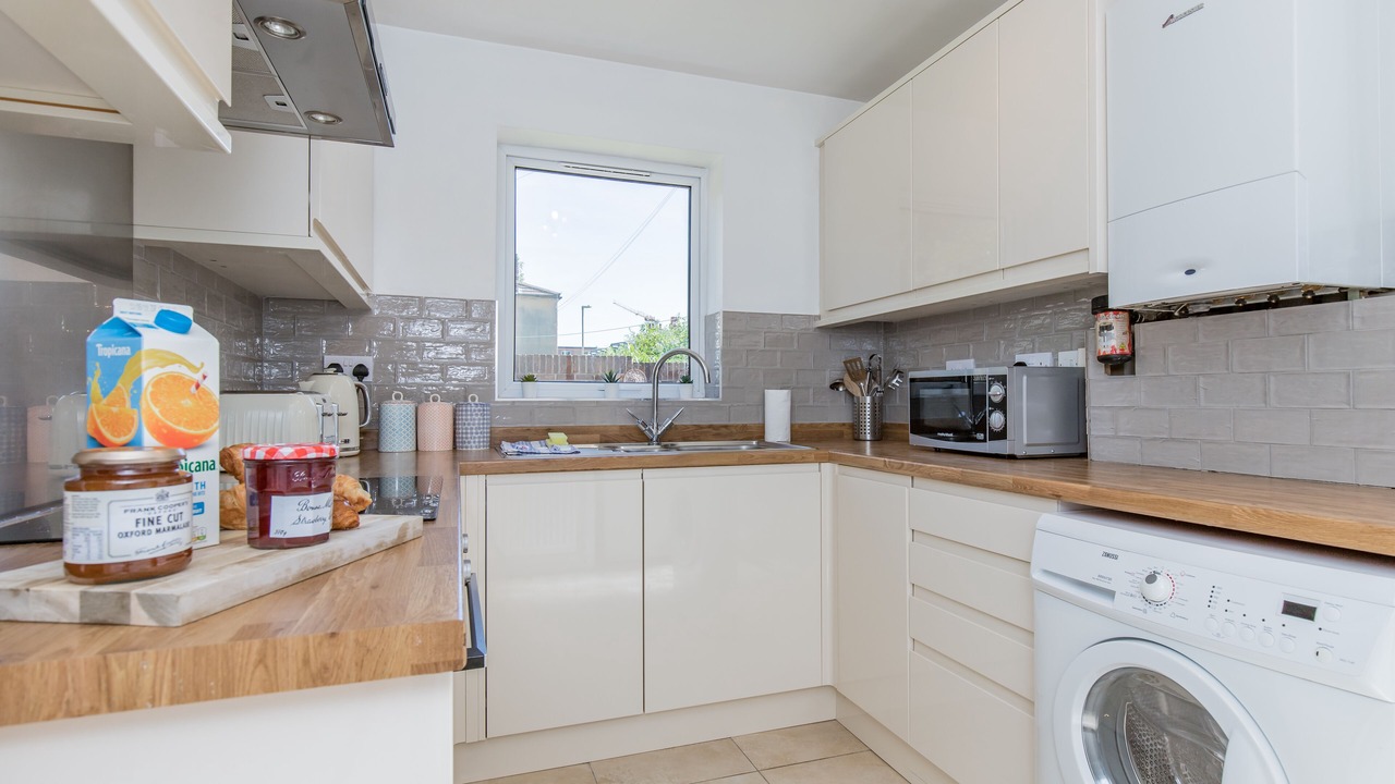 Photo of Kitchen in Summertown