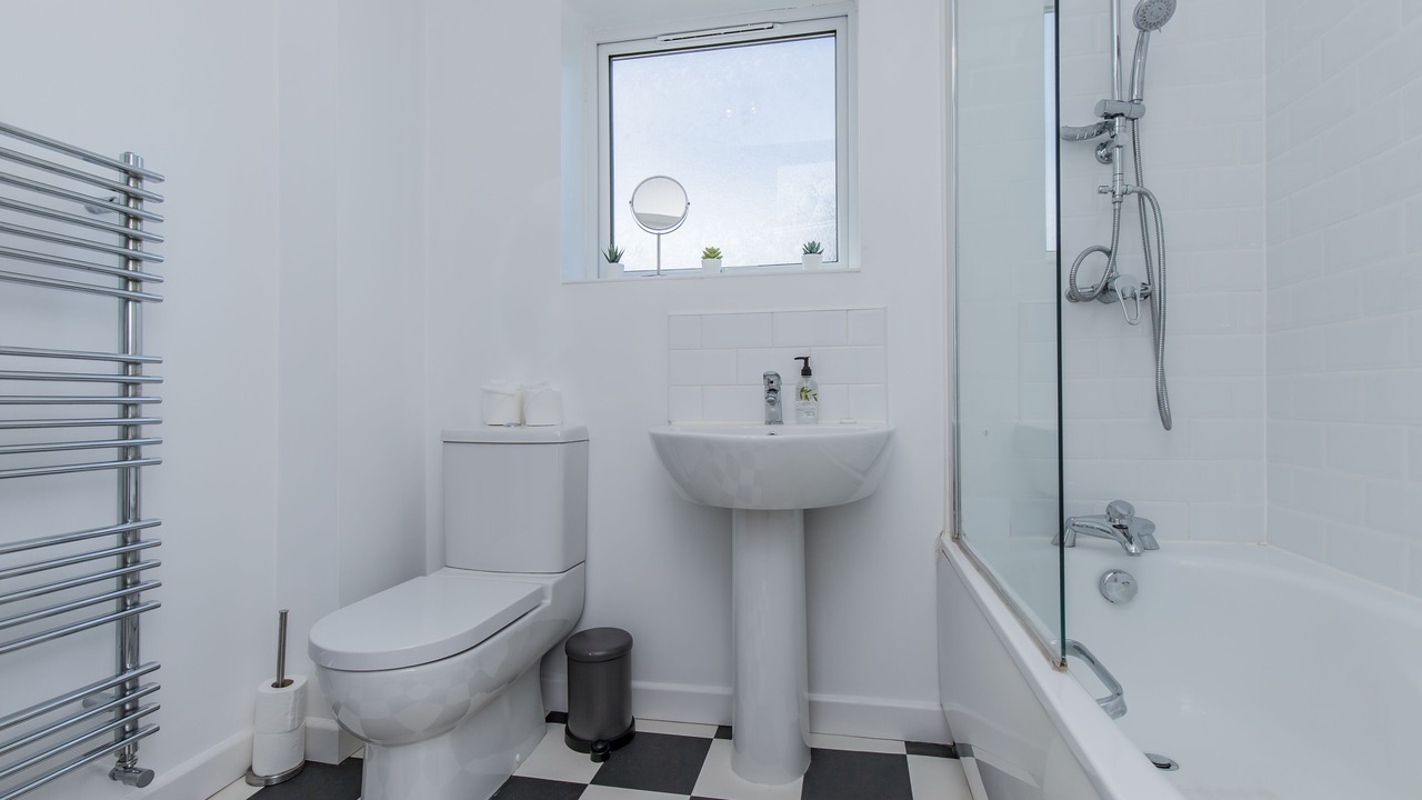 Photo of Bathroom in Summertown