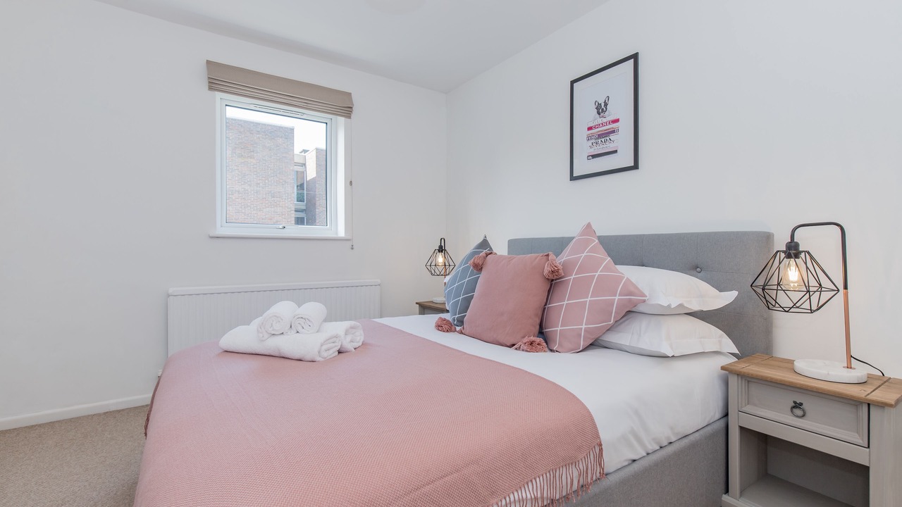 Photo of Bedroom in Summertown