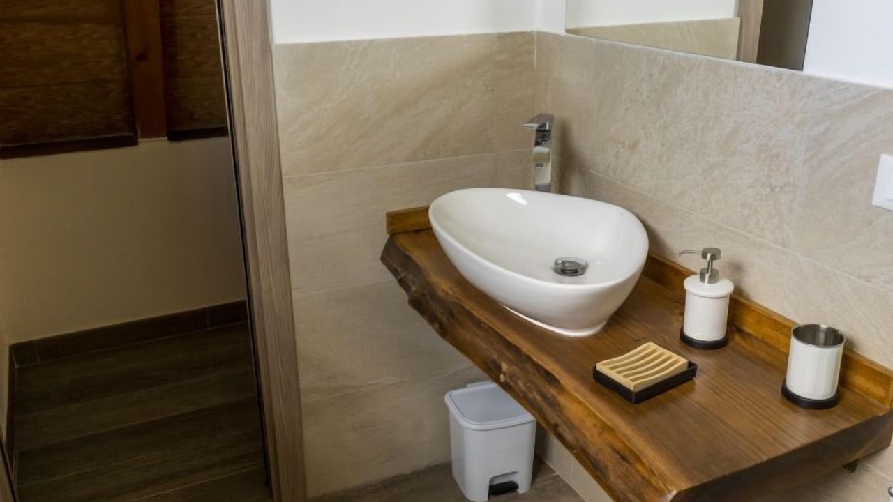 Photo of Bathroom in Sutri