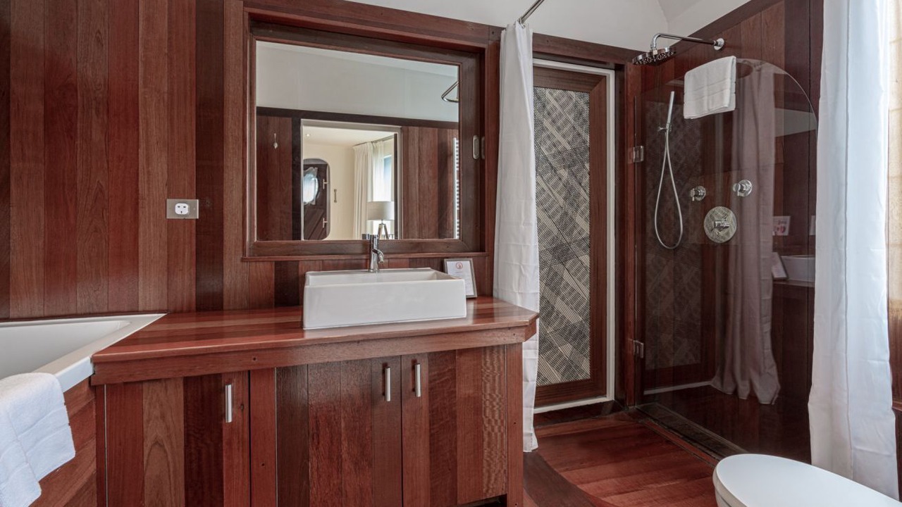 Photo of Bathroom in Tower Hill