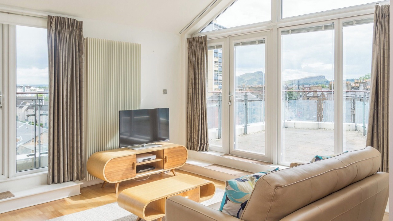 Photo of Livingroom in Newhaven