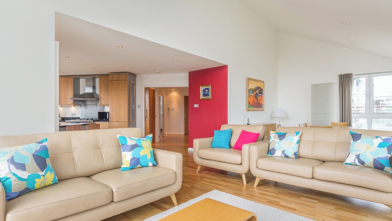 Photo of Livingroom in Newhaven