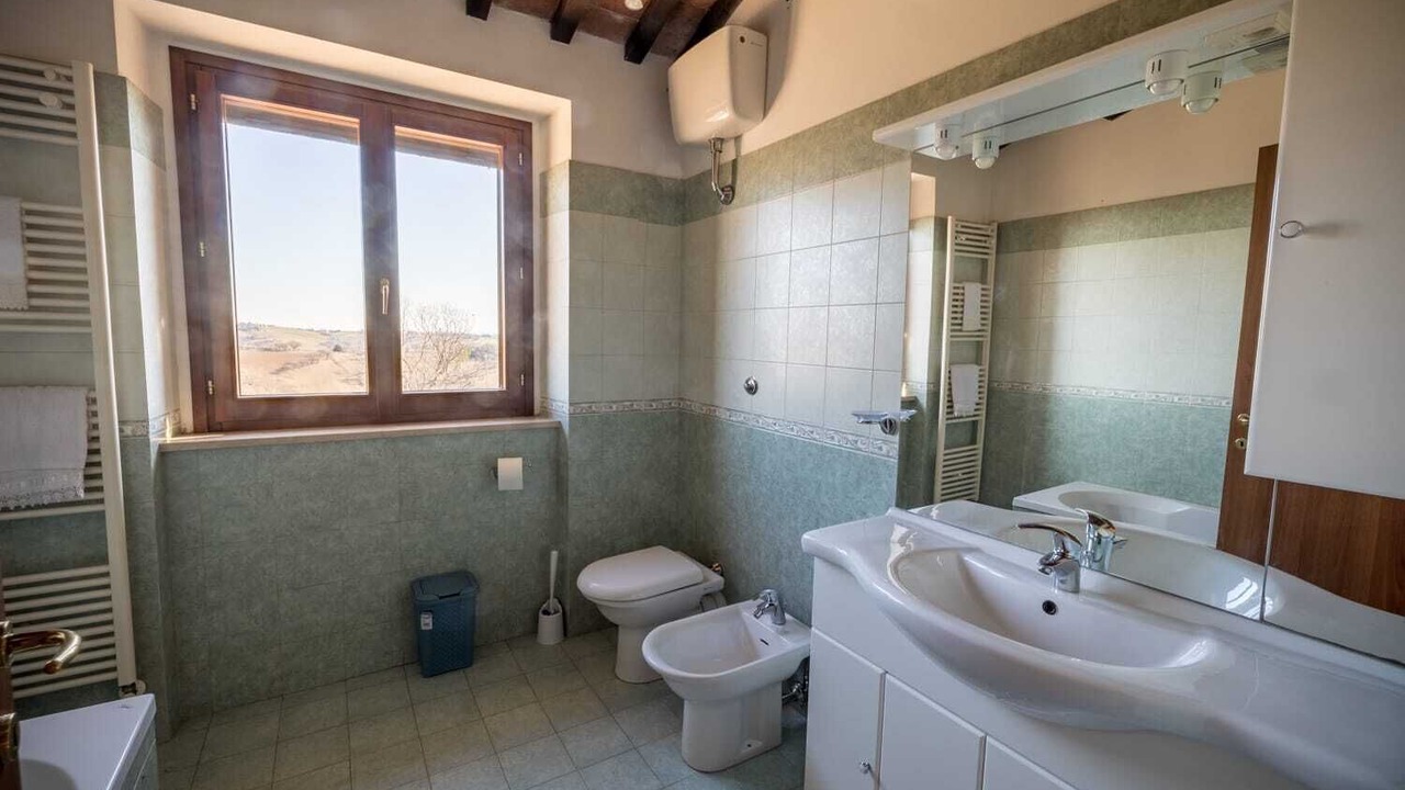 Photo of Bathroom in Colmurano