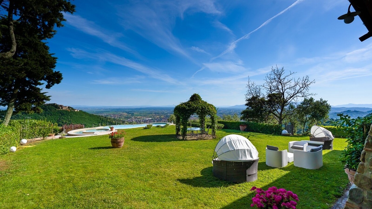 Photo of Patio Balcony in Margine Coperta-Traversagna