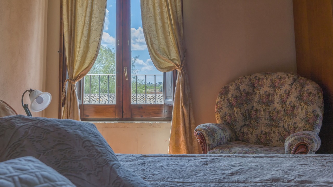 Photo of Bedroom in Maeggio