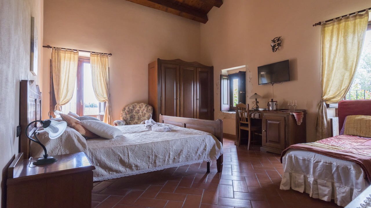 Photo of Bedroom in Maeggio
