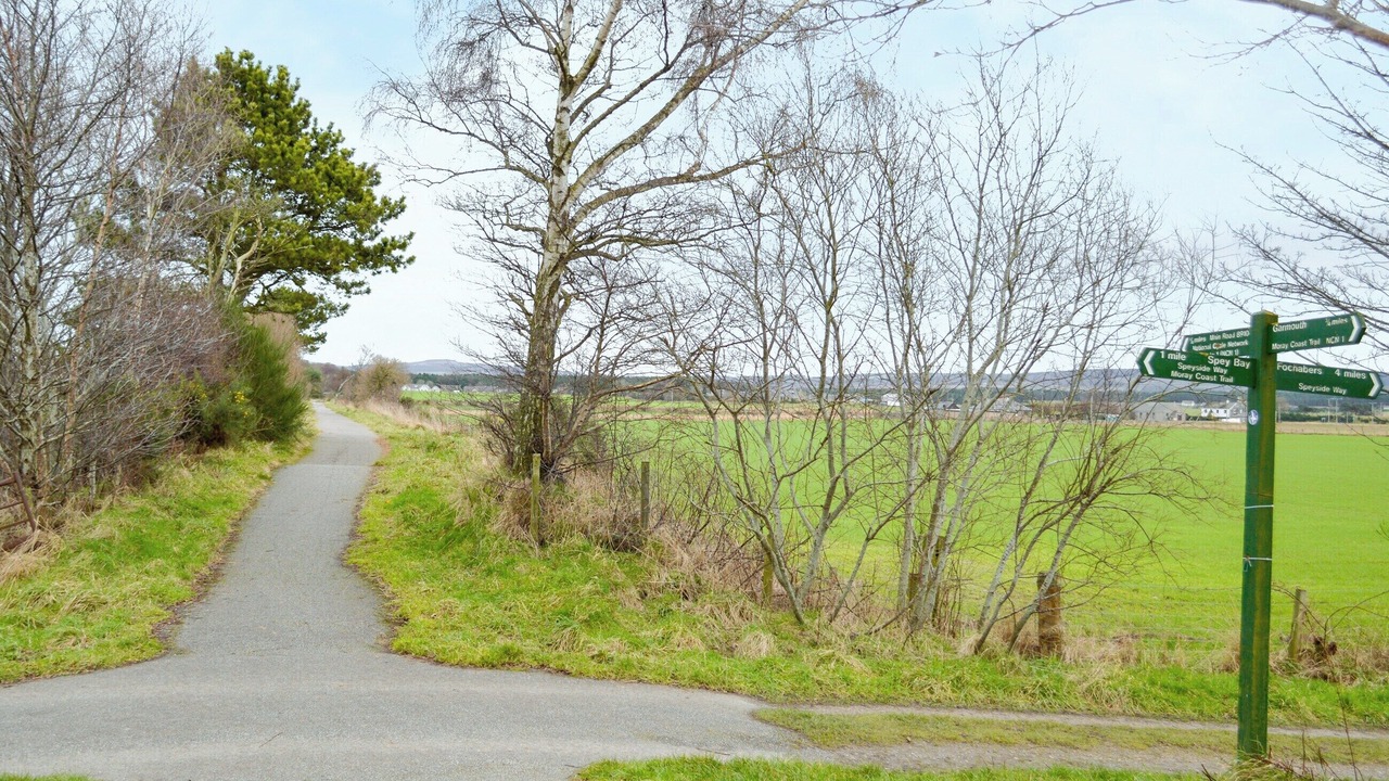 Photo of Others in Garmouth