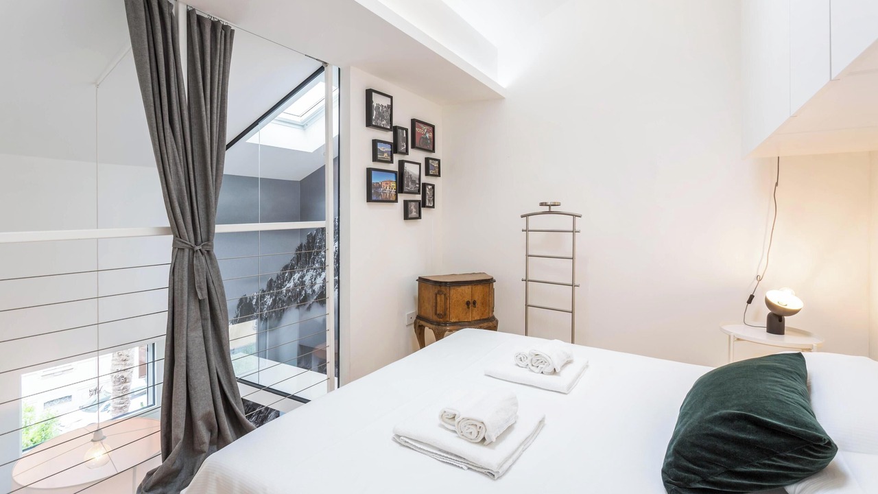 Photo of Bedroom in Lecco