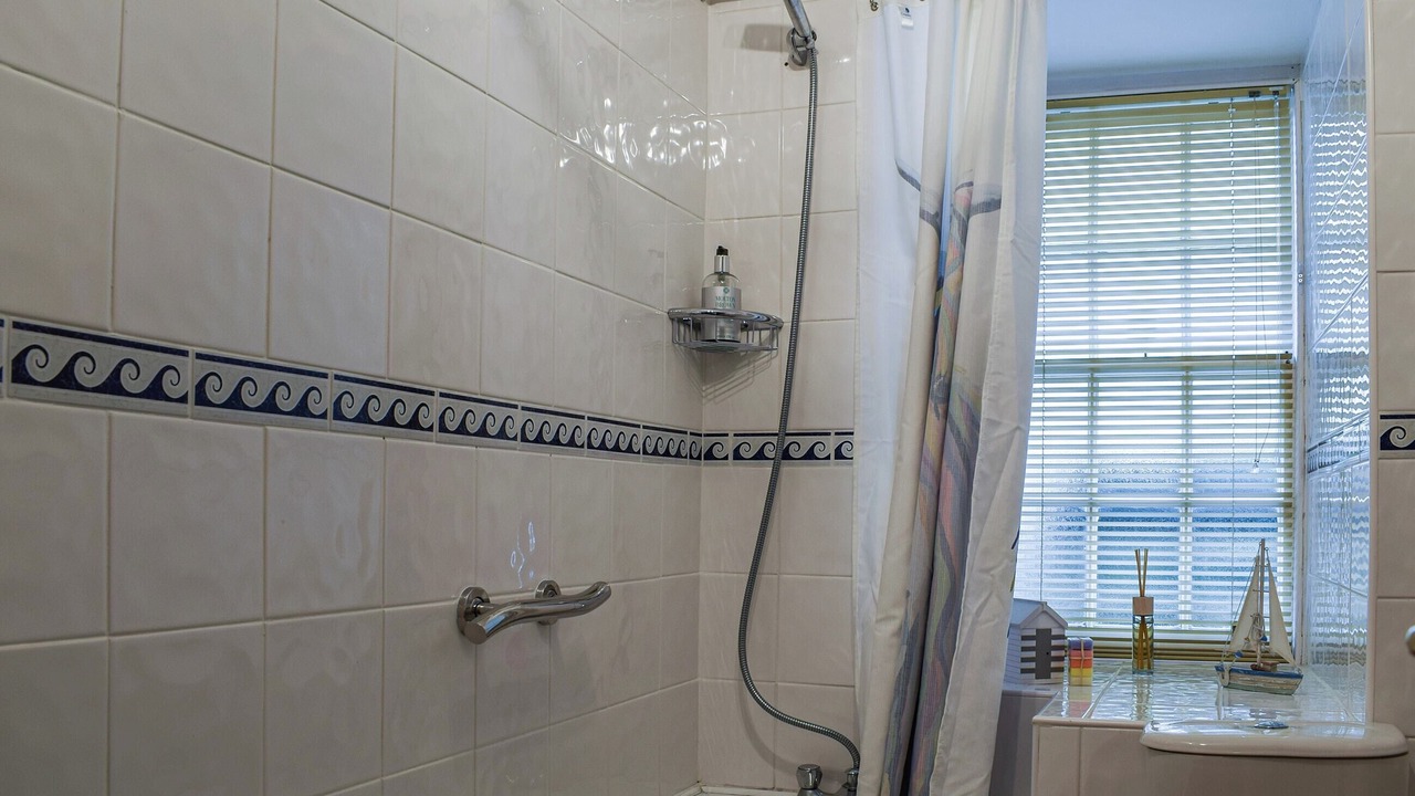 Photo of Bathroom in Crail