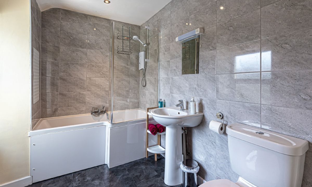 Photo of Bathroom in Rhydwyn
