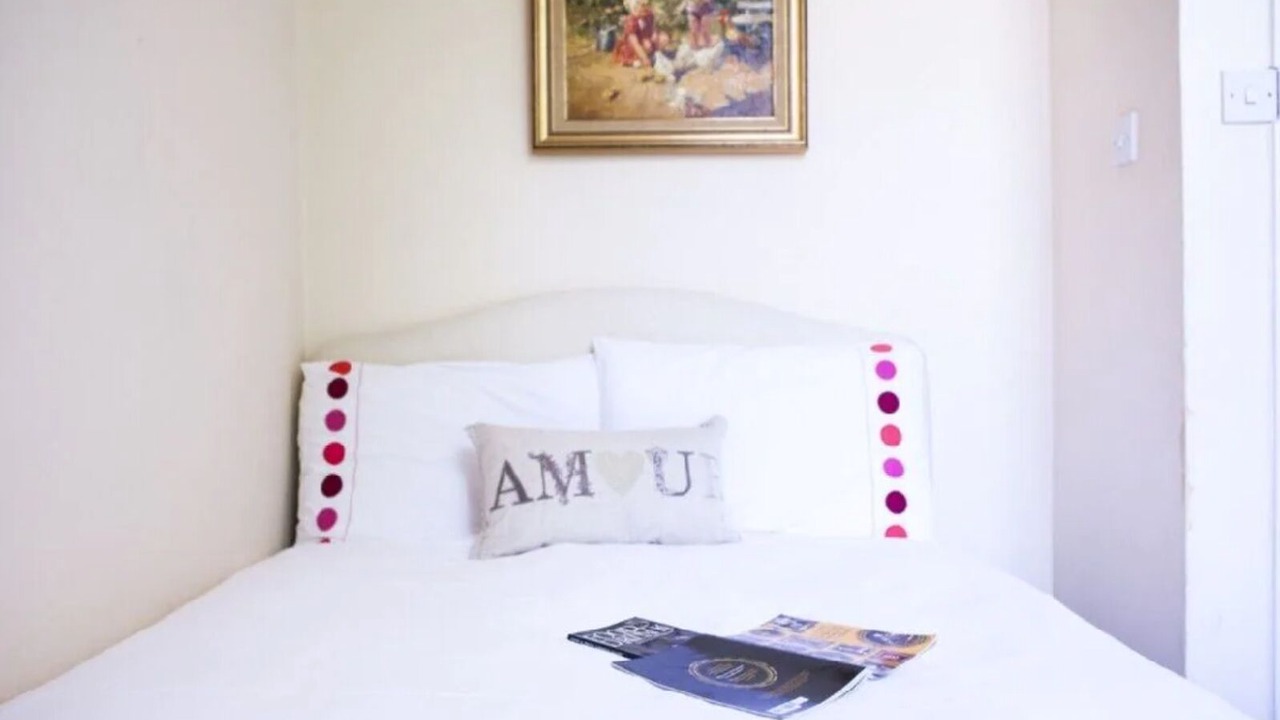 Photo of Bedroom in Brompton & Hans Town