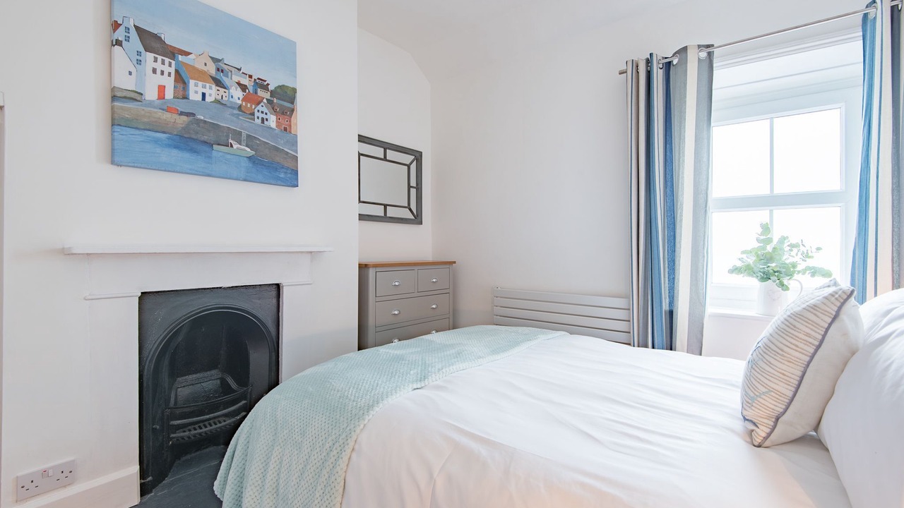 Photo of Bedroom in Sandgate