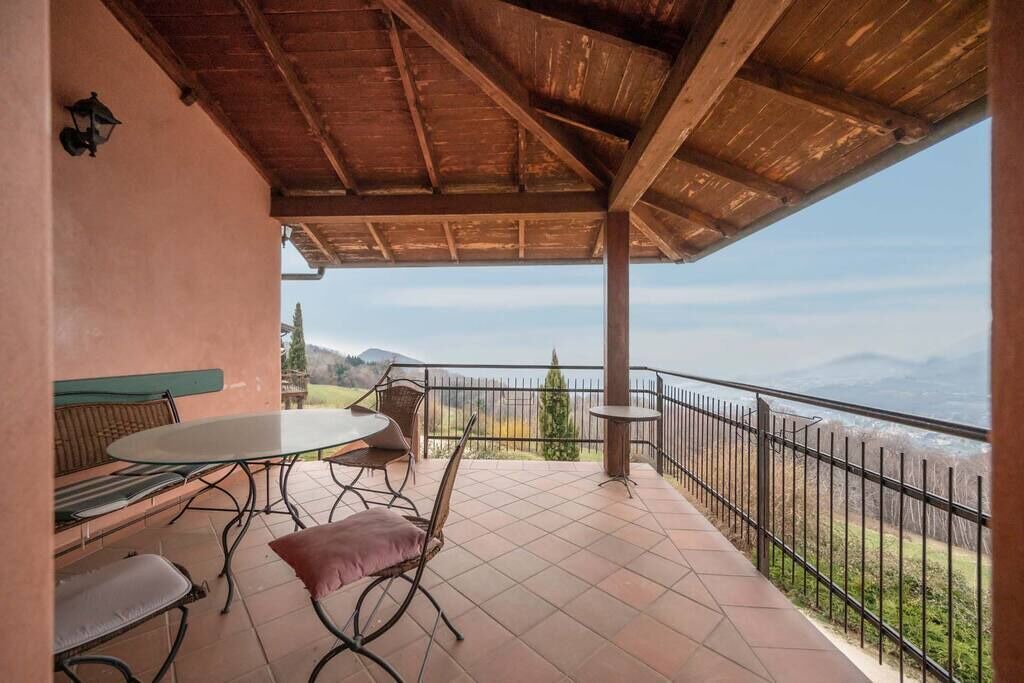 Photo of Others in Caprino Veronese