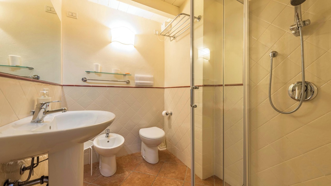 Photo of Bathroom in San Felice del Benaco