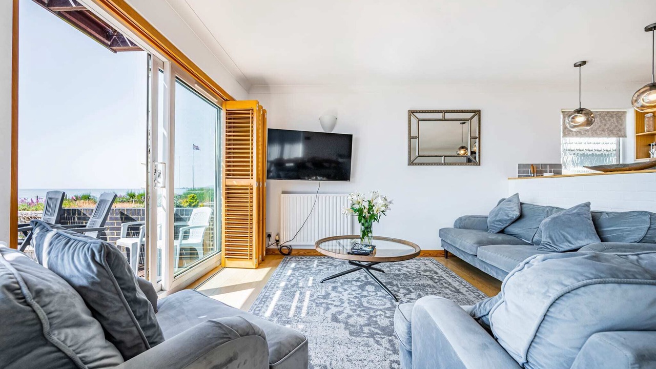 Photo of Livingroom in Pevensey