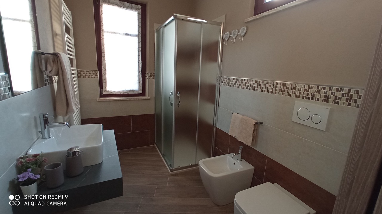 Photo of Bathroom in Verduno