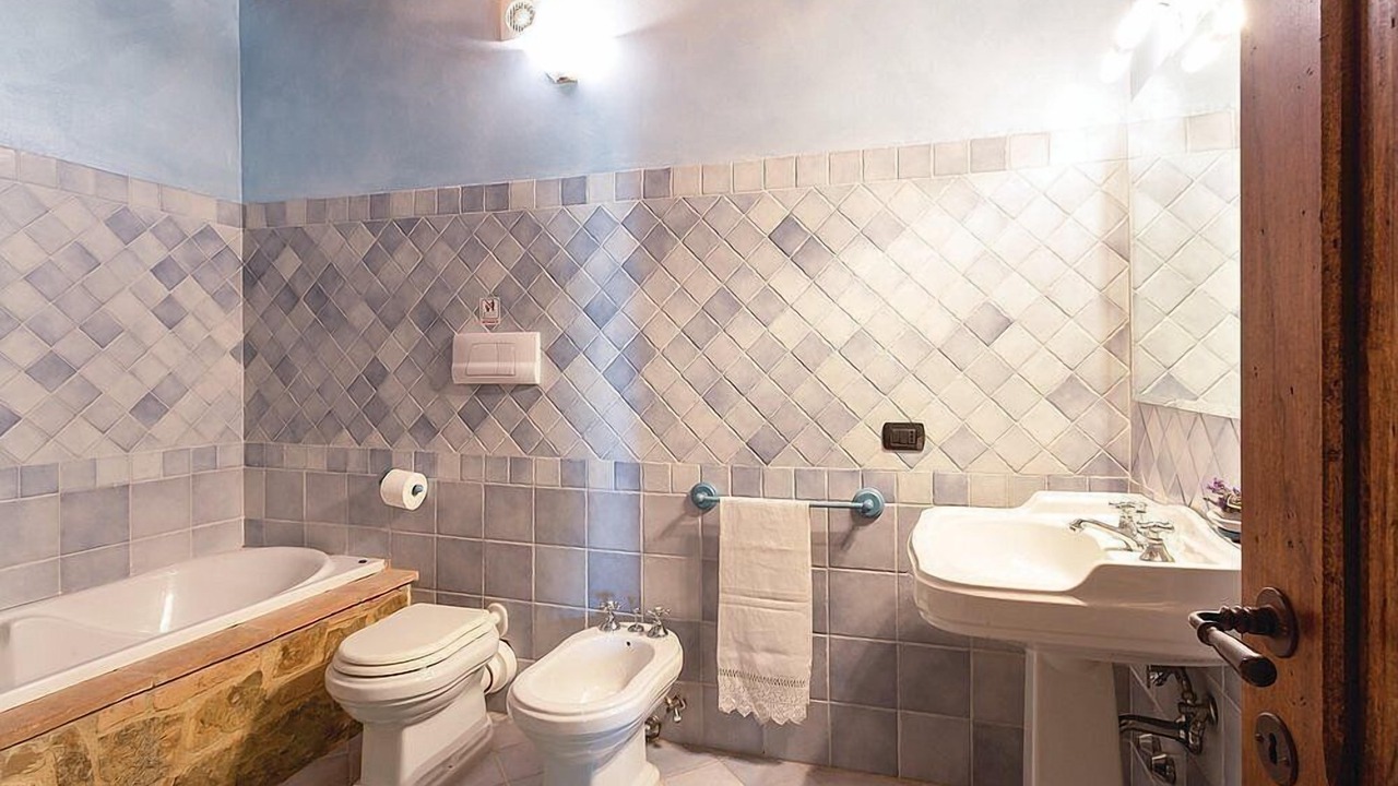 Photo of Bathroom in Torre A Castello