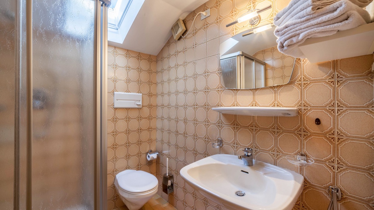 Photo of Bathroom in Curon Venosta