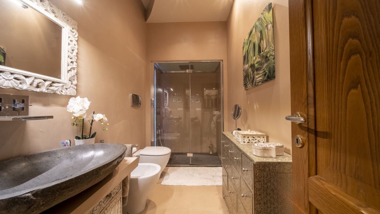 Photo of Bathroom in Twist