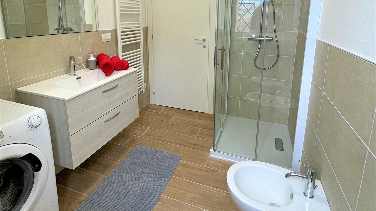 Photo of Bathroom in Intra