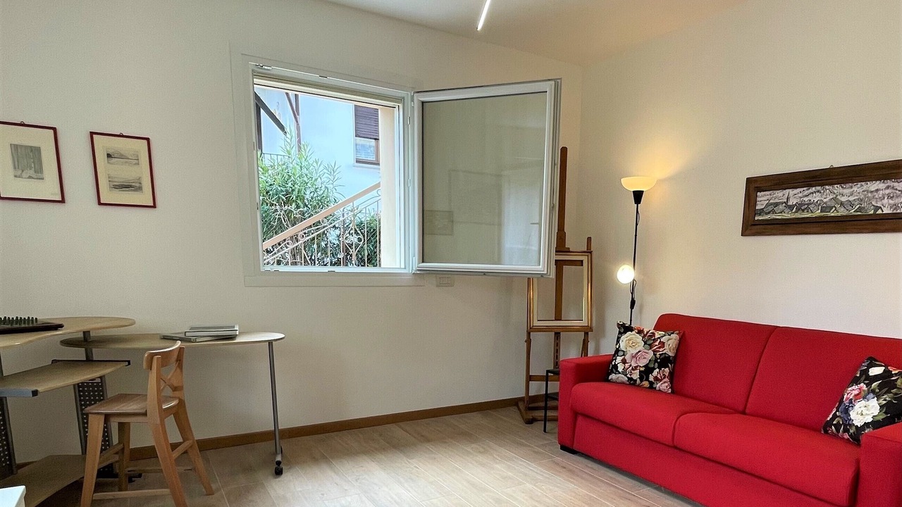 Photo of Livingroom in Intra