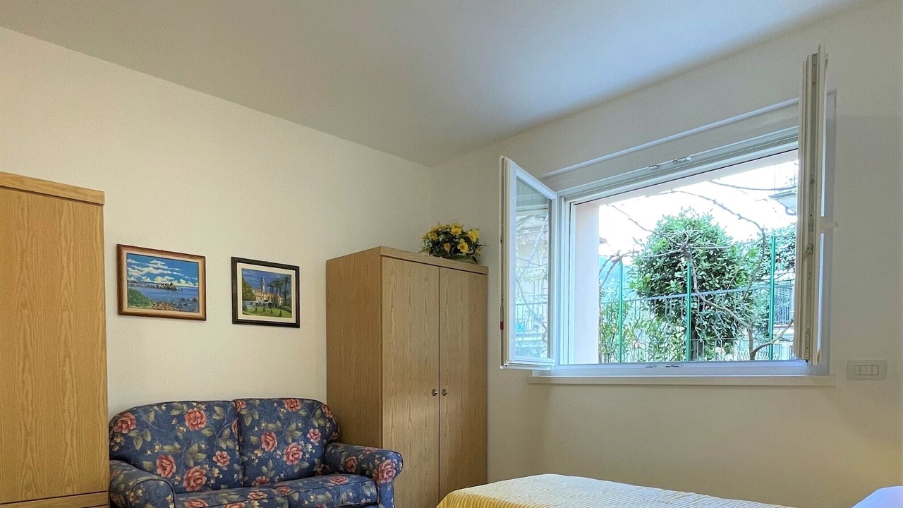 Photo of Bedroom in Intra