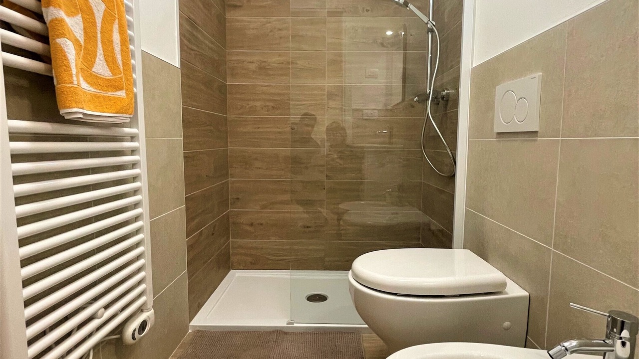 Photo of Bathroom in Intra