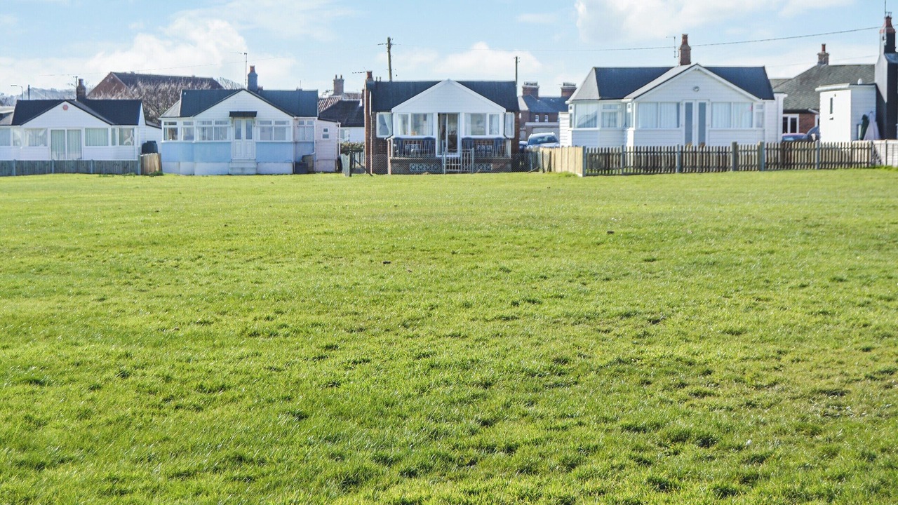 Photo of Others in Bacton